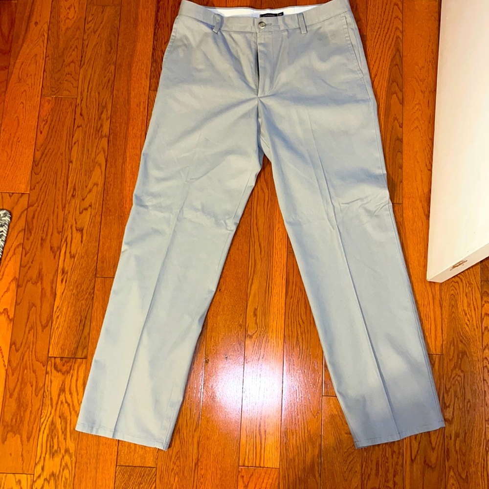 Dockers D2 gray pants. Never worn 34x32